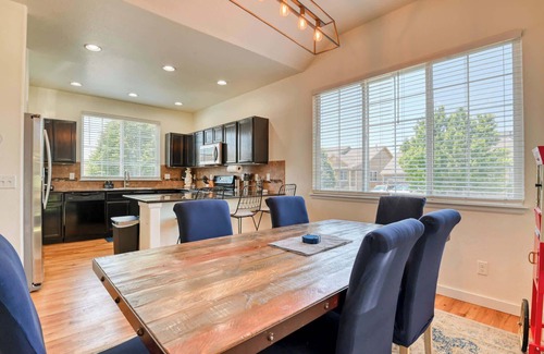 Security-Widefield House | FlightDeck Hot Tub Under the Stars | Full Gym Projector Near Downtown CS