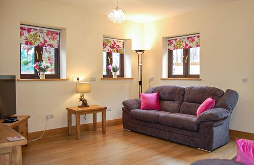 Roughton House | Flint Cottage