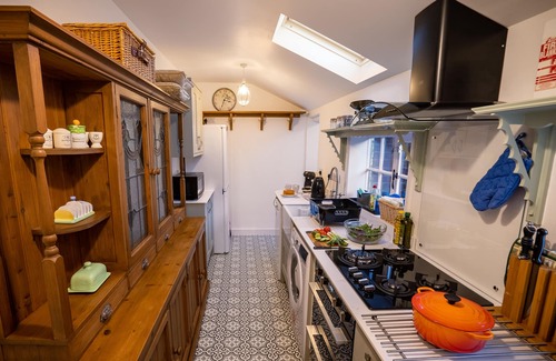 Saxmundham Cottage | Flint Cottage - single storey 4* Holiday Cottage close to the Heritage Coast