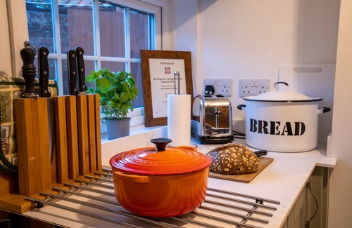 Saxmundham Cottage | Flint Cottage - single storey 4* Holiday Cottage close to the Heritage Coast
