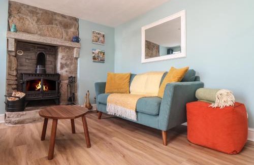 Pendeen House | Flintstone Cottage