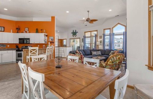 Monteray Shores House | Flip Flops: Private Pool, Hot Tub, Soundside, Club Access with Tennis & Gym