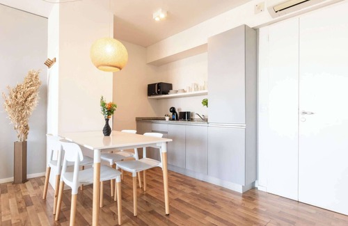 Buenos Aires Central Business District Apartment | Fliphaus + Azopardo 700 'A' - Lux Lofts Puerto Madero