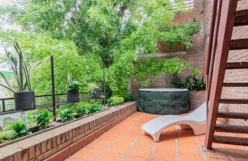 Palermo House | Fliphaus Villa Salvador 4600 - 5 Bd Unique Villa Pool & BBQ Plaza Armenia