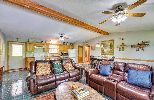 Flippin House | Flippin Home w/Fire Pit: Walk to White River!