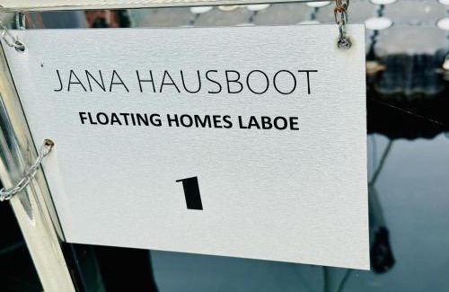 Laboe House | Floating Home Nr 1
