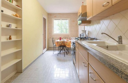 Forville Apartment | Floor -2, balcony, tv, 50m², Serre Chevalier