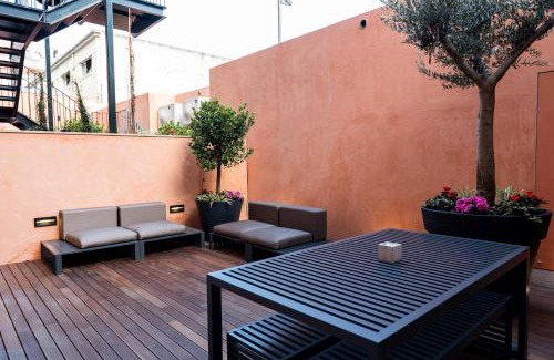 Martires Apartment | Flora Chiado Apartments