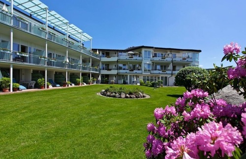 Schluchsee Apartment | Flora suite with shower/WC and balcony
