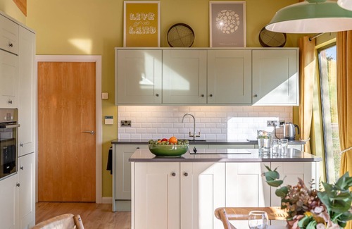 Richmond Cottage | Florence - a lodge that sleeps 6 guests in 3 bedrooms