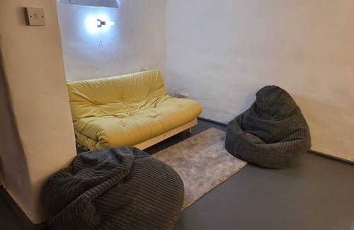 Weston-super-Mare Cottage | FLORENCE BEACH HOUSE, character holiday cottage in Weston-Super-Mare