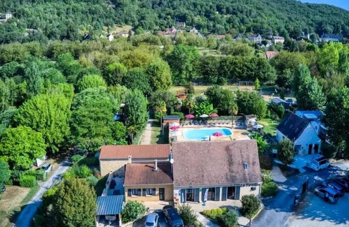 Saint-Vincent-de-Cosse House | Flower Camping Le Tiradou * - Mobil-Home Comfort Loggia 28m2 (2 bedrooms) + Integrated terrace 7,30m2 4 people