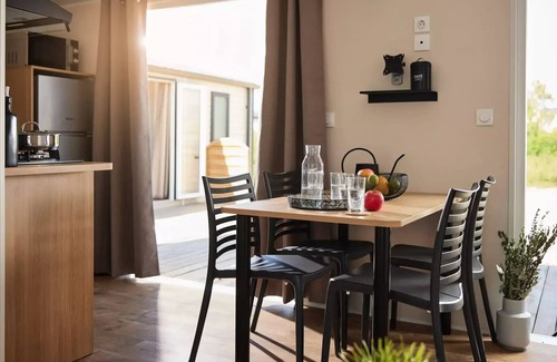 Bourgenay House | Flower Camping Les Ilates * - NEW 2025 : Homeflower PREMIUM PLUS Jacuzzi 29m2 (2 bedrooms) + beds made on arrival & cleaning 5 people