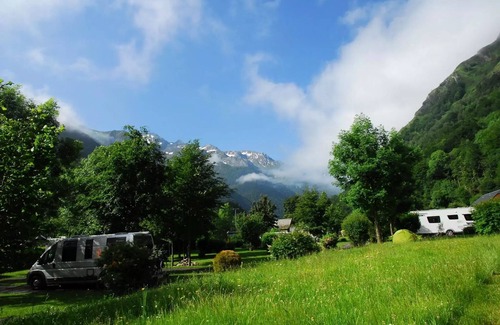 Arras-en-Lavedan House | Flower Camping Pyrénées Natura * - Homeflower Premium 33.5m2 - 3 bedrooms - semi-covered terrace +LV + BBQ 6 people