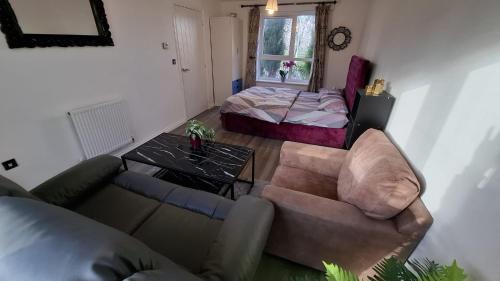 Colchester Bed & Breakfast | Flower