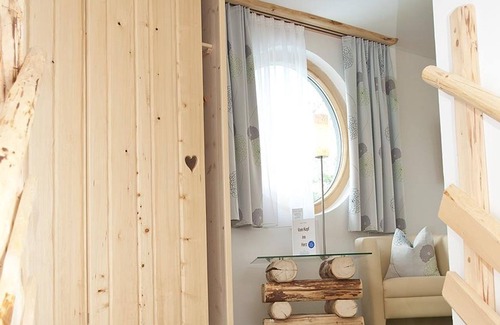 Weissenbach House | "Flower Meadow" with balcony/terr. (from 7 nights), 3/4 pen - Hartweger's