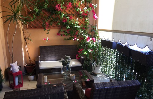 Municipio 1 House | Flowers Apartment in Bari