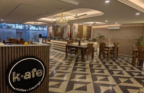 Sushant Lok Hotel | FlxHo Horizon ONE Hotel & Residences