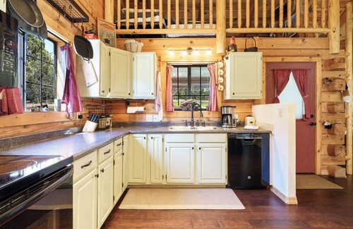 Clay Springs Cabin | Flying Fox Ranch - Cabin on 15 Acre lot w/Tree Fort, Social Barn & Forest Access