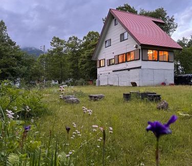 Kitaazumi-gun Villa | FLYING HOUSE