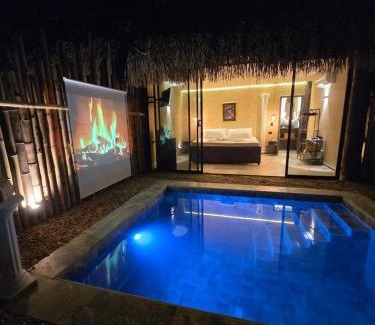 Melgar Villa | Fm Luxury villa Arquitectura tipo yakarta con Playa artificial y Cinema al aire libre