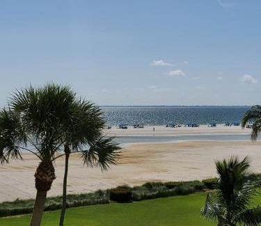South Island Apartment | FMB White Sands Retreat!