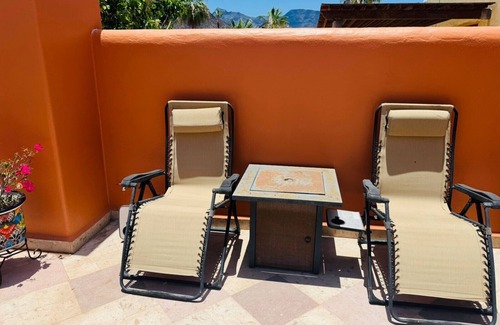 Nopolo House | FN-133 Fabulous 3 bed 3 bath plus sofa bed casa (Sleeps 8)