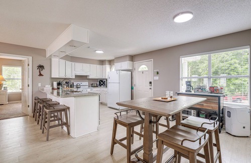 Foley Cottage | Foley Beach Cottage w/Waterfront Backyard!
