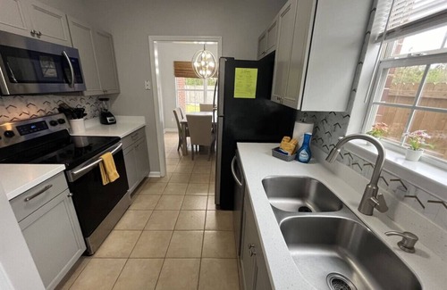 Foley House | Foley Fully Furnished Home near OWA – Perfect for Mid-Term Stays!
