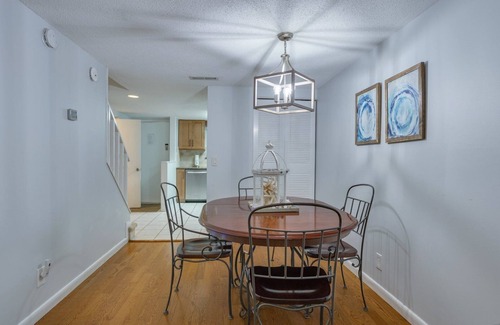 Folly Field Villa | Folly Field Family Villa | Walk to Beach, Community Pool