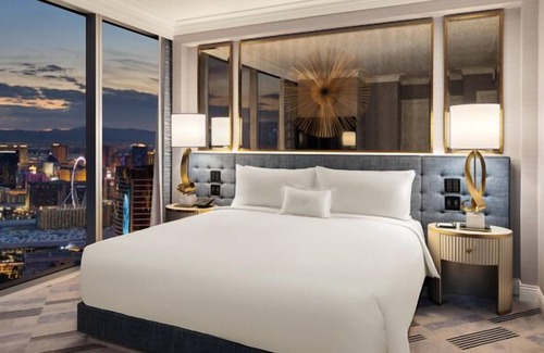 Las Vegas Strip Resort | Fontainebleau Las Vegas