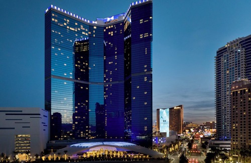 Las Vegas Strip Resort | Fontainebleau Las Vegas