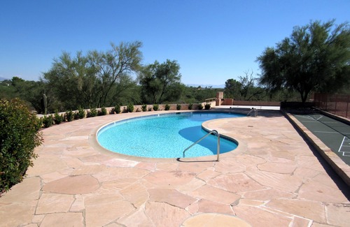 Casas Adobes Apartment | Foothills Ranch House in Casas Adobes, 8 ac estate with Pool, Tennis, Pickleball