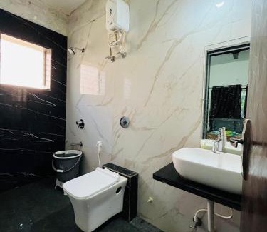 Bhilar Villa | Footprints Villa