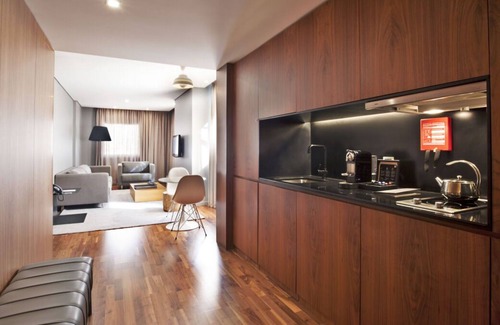 Santo Antonio House | For The Whole Family! 4 Pet-friendly Units with Full Kitchens, Central Location!
