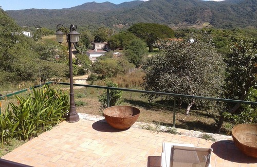El Tuito Apartment | FOR TRAVELERS SEKING AN "AUTHENIC MEXICAN EXPERIENCE"