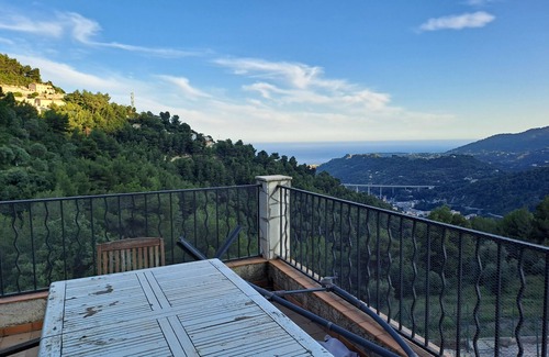 Castellar House | For vacations between sea and mountains 5 km from menton 5 km from italy 15 km from monaco
