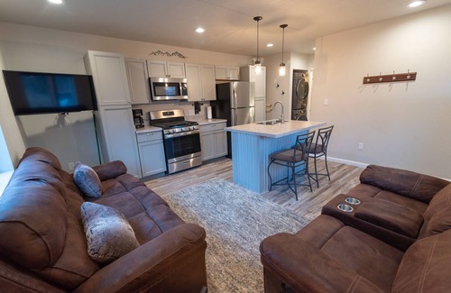 Talkeetna House | Foraker Cabin - Denali Retreats