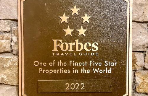 Mountain Village Apartment | Forbes 5 Star Luxury Hotel - 1 Br Ski-in Ski-out Residence in Mountain Village Colorado
