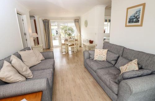 Yarmouth House | Forbes C1