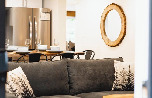 Victory Heights House | Forest Bathing Escape at The Creek Firepit Lights Yoga BBQ & Games 3BR Getaway