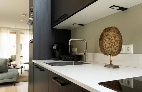 Wekerom House | Forest charm for six – 3 bedrooms with en-suites and a cozy, spacious vibe.