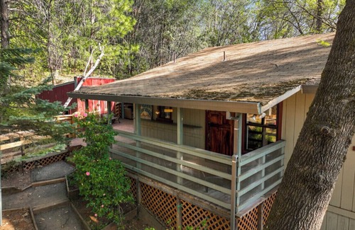 Foresthill House | Forest Cottage Large Group Retreat 27 beds Sleeps 45