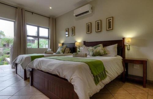 St. Lucia Cabin | Forest Lodge