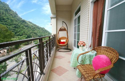 Datong House | Forest Love