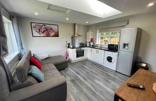 Coleraine House | Forest View Cottage - Private Hot Tub
