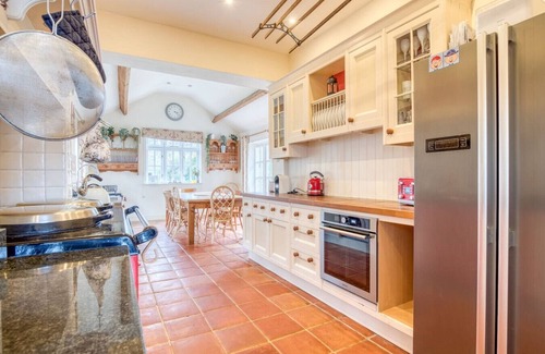 New Forest District Apartment | Forest-view country retreat in East Boldre