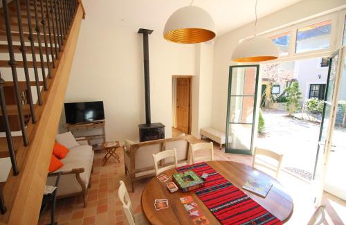 Mary-sur-Marne House | Forge Saint Martin