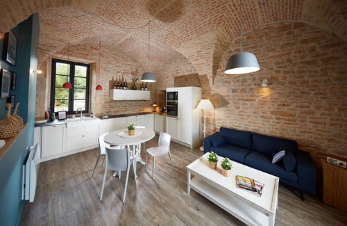 Beaune House | Former convent from the 17th, renovated, private garden, Beaune center