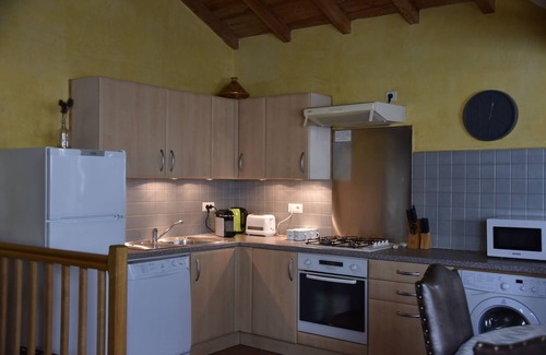 Lendou-en-Quercy House | Former cowshed on a magnificent 15-hectare estate